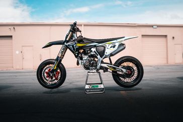 2025 Triumph TF450-RC SUPERMOTO 
