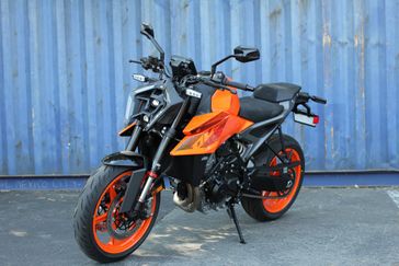 2024 KTM 990 Duke 