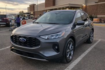 Used 2025 Ford Escape ST-Line Select