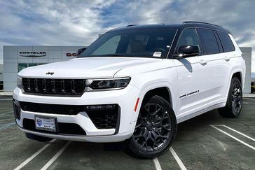 New 2026 Jeep Grand Cherokee L Summit 4x4