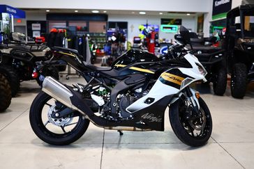 New 2026 Kawasaki Ninja ZX4RR ABS  Pearl Robotic White  Metallic Spark Black 