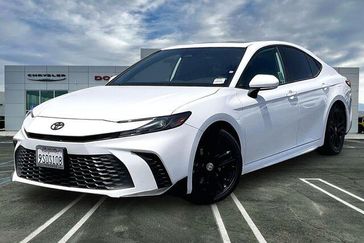 Used 2025 Toyota Camry SE