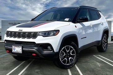 New 2026 Jeep Compass Trailhawk 4x4