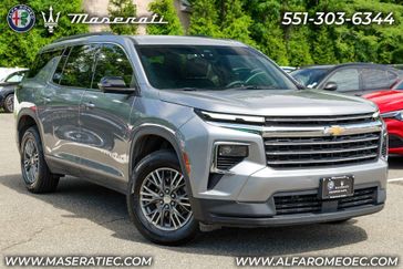 Used 2024 Chevrolet Traverse LT