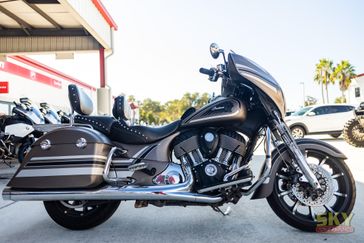 Used 2018 Indian Motorcycle CHIEFTAIN LIMITED BRONZE SMOKE GFX 49ST Limited 