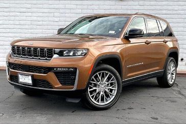 New 2027 Jeep Grand Cherokee Limited 4x2