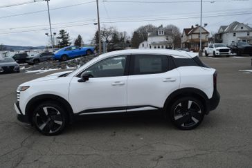 Used 2026 Nissan Kicks Sr