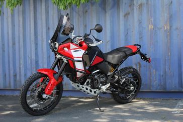 2025 Ducati DESERT X DISCOVERY 
