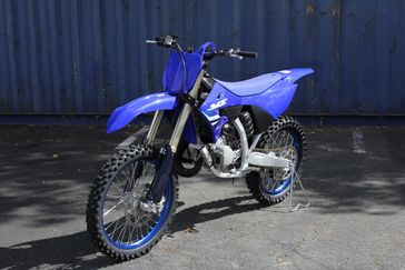 TEAM YAMAHA BLUE