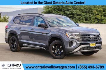 New 2026 Volkswagen Atlas 2.0T Peak Edition
