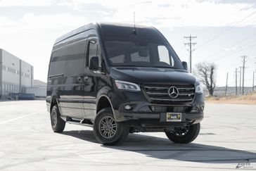 2025 Mercedes-Benz Sprinter 2500 Earth Explorer 170 Travel Coach AWD