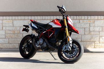 2020 DUCATI Hypermotard 950 SP in a RED/BLK exterior color. Family PowerSports (877) 886-1997 familypowersports.com 