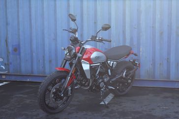 2024 Ducati Scrambler Icon 