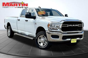 2024 RAM 2500 Tradesman Crew Cab 4x4 8' Box