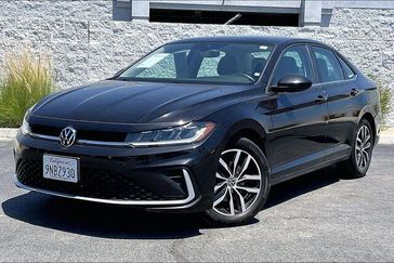 Used 2025 Volkswagen Jetta 1.5T SE