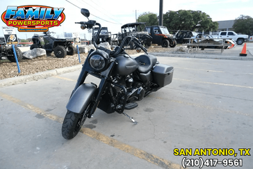 2017 HARLEY ROAD KING SPECIAL BLACK