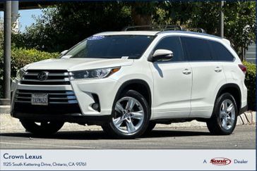 Used 2017 Toyota Highlander Limited