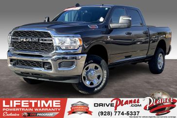 2024 RAM 2500 Tradesman Crew Cab 4x4 6'4' Box