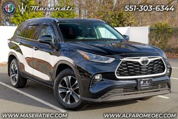 Used 2021 Toyota Highlander XLE