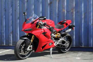 2025 Ducati Panigale V2s 
