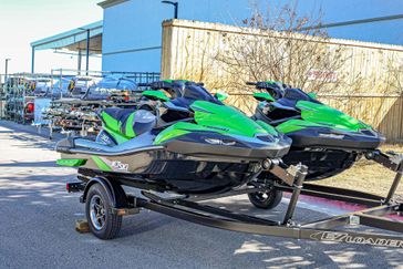 2024 Kawasaki JET SKI ULTRA 310 310LXS  BLACKGREEN 