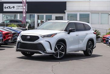 Used 2022 Toyota Highlander XSE