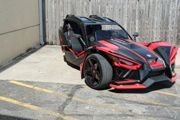 2020 Polaris SLINGSHOT R BLACK AND RED 