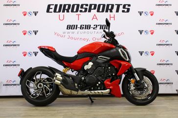 New 2024 Ducati DIAVEL V4 DEMO 