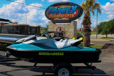 2025 SEADOO GTI SE 170 TEAL BLUE AND MANTA GREEN 