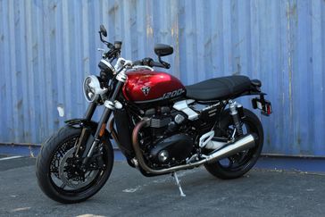 CARNIVAL RED/ SAPP BLACK