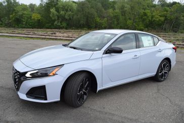 Used 2023 Nissan Altima 2.5 Sr