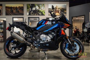 2025 BMW M 1000 XR