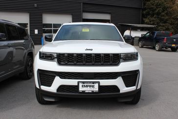 New 2027 Jeep Grand Cherokee Laredo Altitude