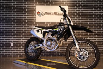 2025 Triumph TF 450-RC Edition