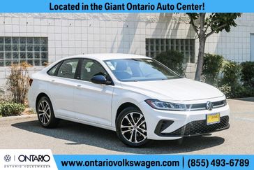 New 2025 Volkswagen Jetta 1.5T Sport