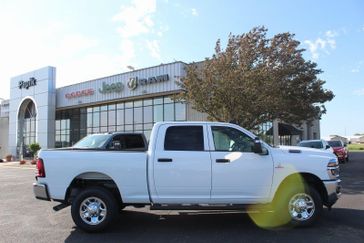 New 2025 RAM 2500 Tradesman Crew Cab 4x4 6'4' Box