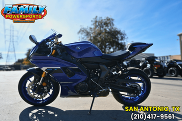 2025 YAMAHA YZFR7 TEAM BLUE