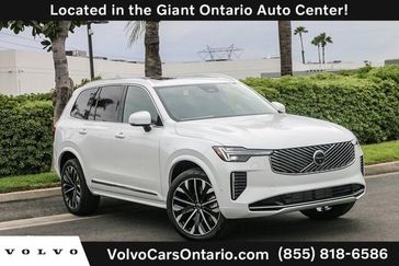 2025 Volvo XC90 Plug-In Hybrid T8 Plus