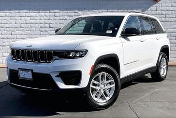 New 2026 Jeep Grand Cherokee Laredo X 4x4