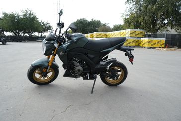 2025 KAWASAKI Z125 PRO METALLIC MATTE OLD SCHOOL GREEN