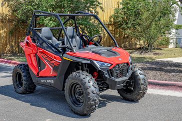 2025 Polaris RZR 200 EFI  INDY RED