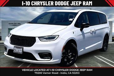 Used 2023 Chrysler Pacifica Hybrid Limited