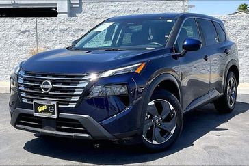 Used 2025 Nissan Rogue SV