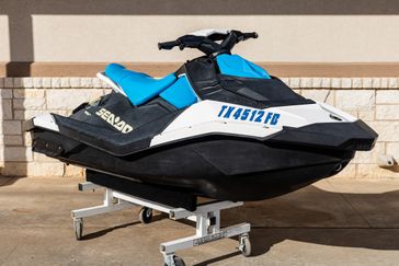 2019 SEADOO PW SPARK 2UP 900 WGB 19  in a BLU / WHT exterior color. Family PowerSports (877) 886-1997 familypowersports.com 
