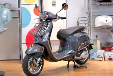 2021 Vespa PRIMA 150 TOUR