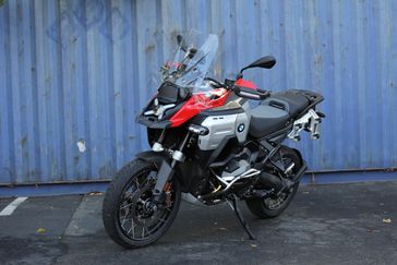 RACING RED