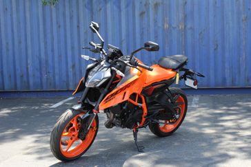 2024 KTM 390 Duke  in a ORANGE exterior color. SoSo Cycles 877-344-5251 sosocycles.com 