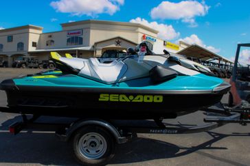 2025 SEADOO GTI SE 130 WITH SOUND SYSTEM IDF TEAL BLUE AND MANTA GREEN 