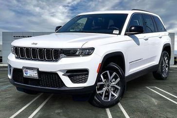 New 2027 Jeep Grand Cherokee Laredo X