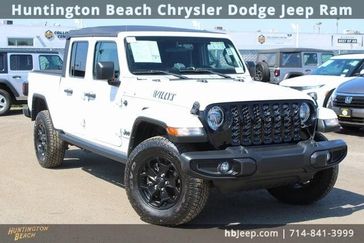2021 Jeep Gladiator Willys